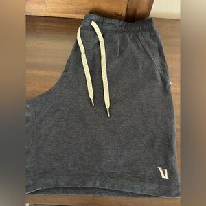 NWOT Vuori Mens Dreamknit Shorts